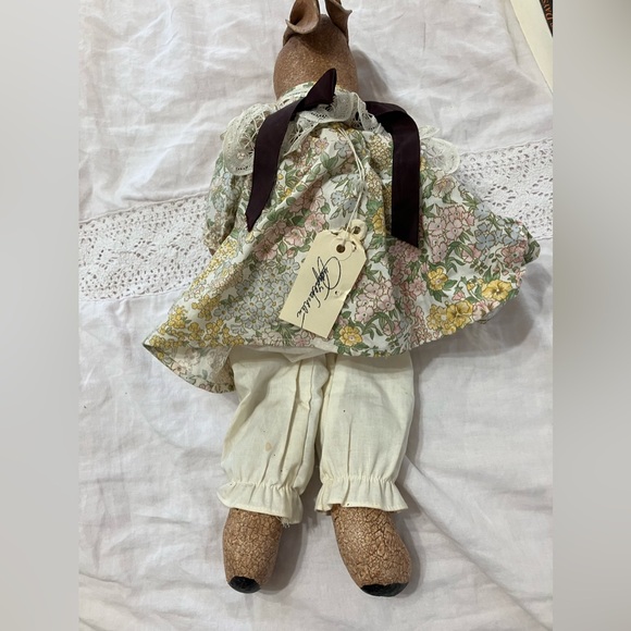 Hand Painted Judy Wachlin Stuffed Adorable Bunny Doll Folk Art 17” RARE - Picture 7 of 13